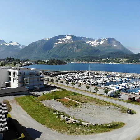 Aursnes 3* Sykkylven