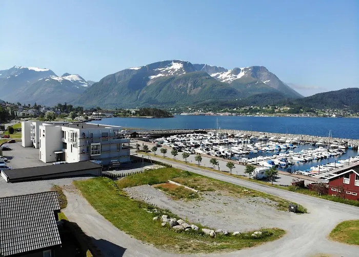 Aursnes 3* Sykkylven